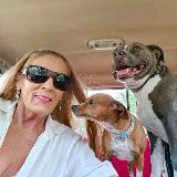Valerie B McCall