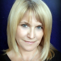Kirsten Veenstra